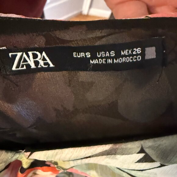 🌸 ZARA Floral Ruffle Dress – Size Small 🌸 - Picture 5 of 8